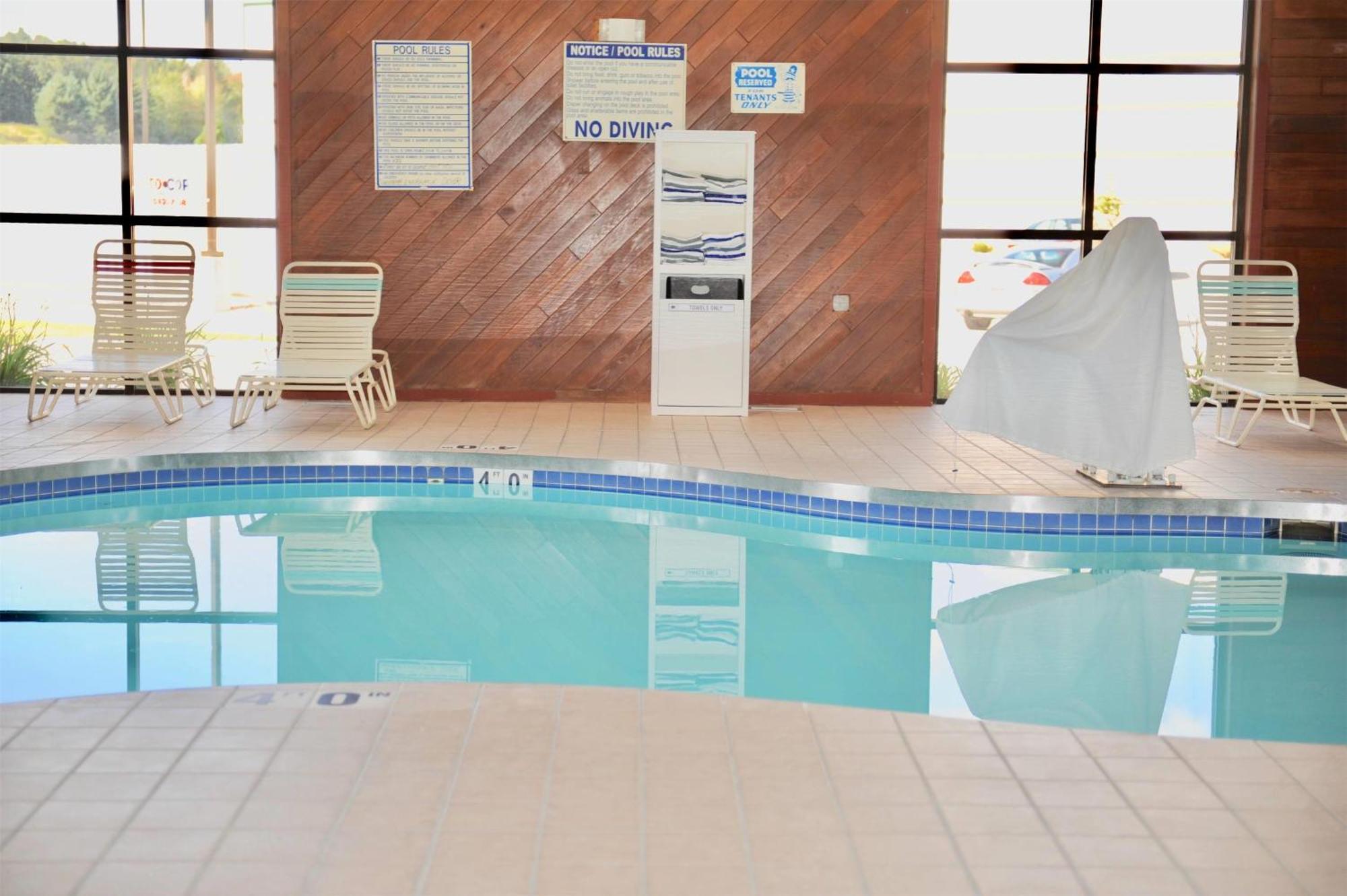 Days Inn & Suites By Wyndham ואוסאו מראה חיצוני תמונה