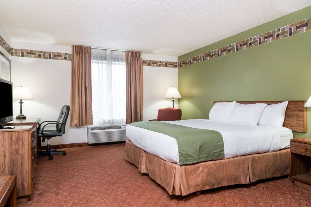 Days Inn & Suites By Wyndham ואוסאו חדר תמונה